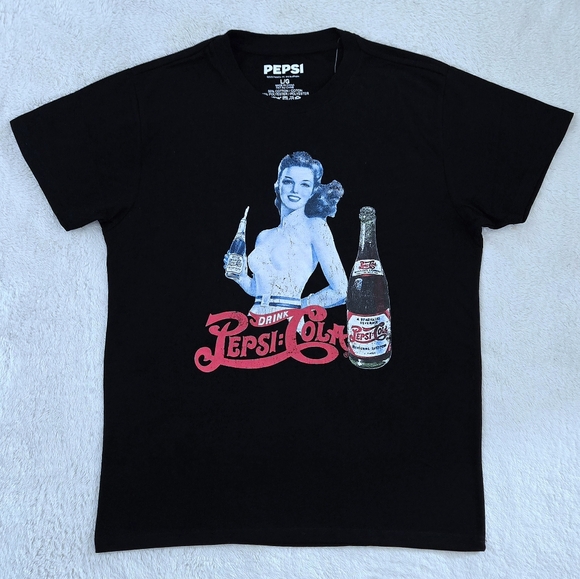 Pepsi🥤 1940s Pinup📌 Girl👱‍♀️ Graphic Tee👕 - NWT - Picture 7 of 11
